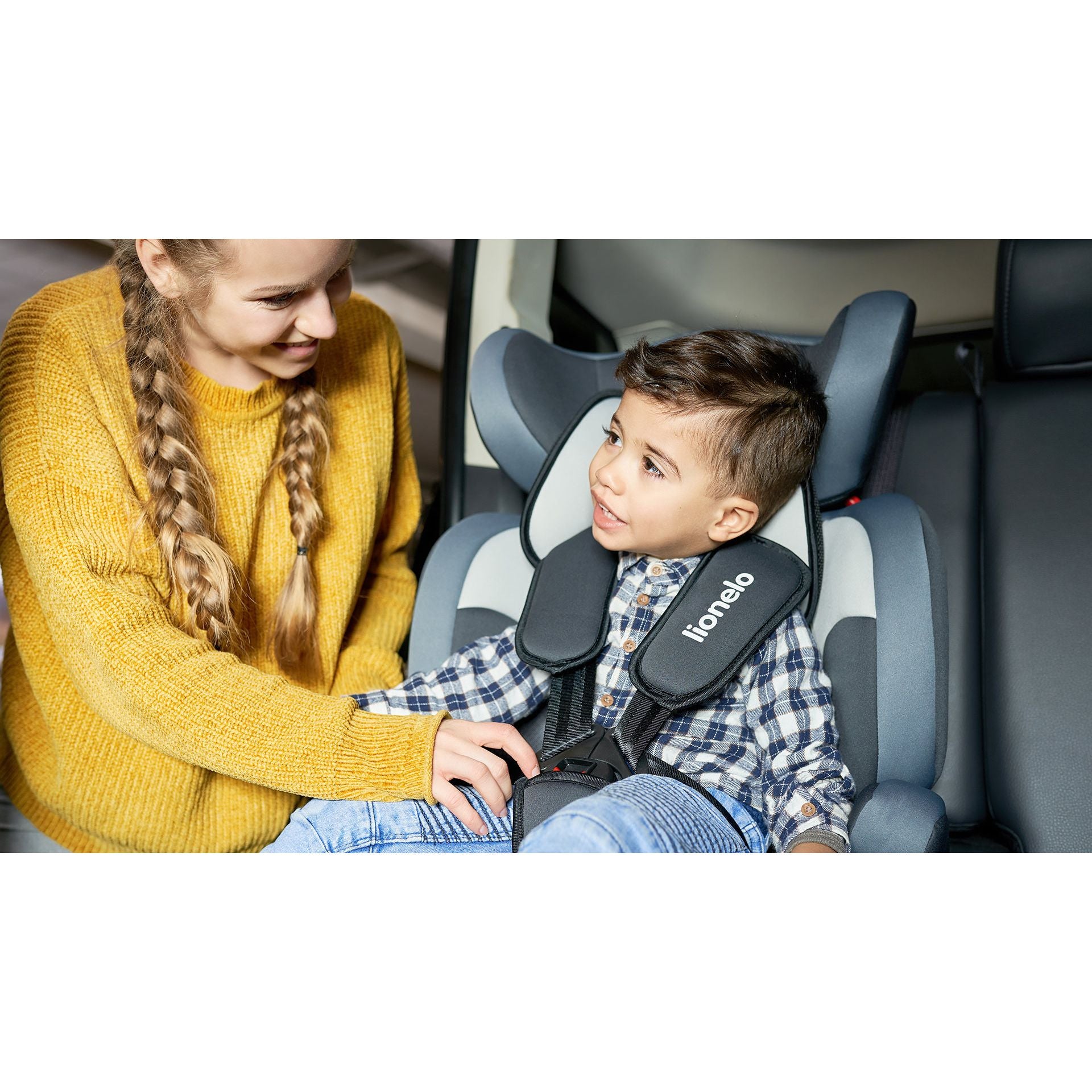 levi_one_sesja_2_35b14040-638e-46f4-8ac2-96aa200a97ff