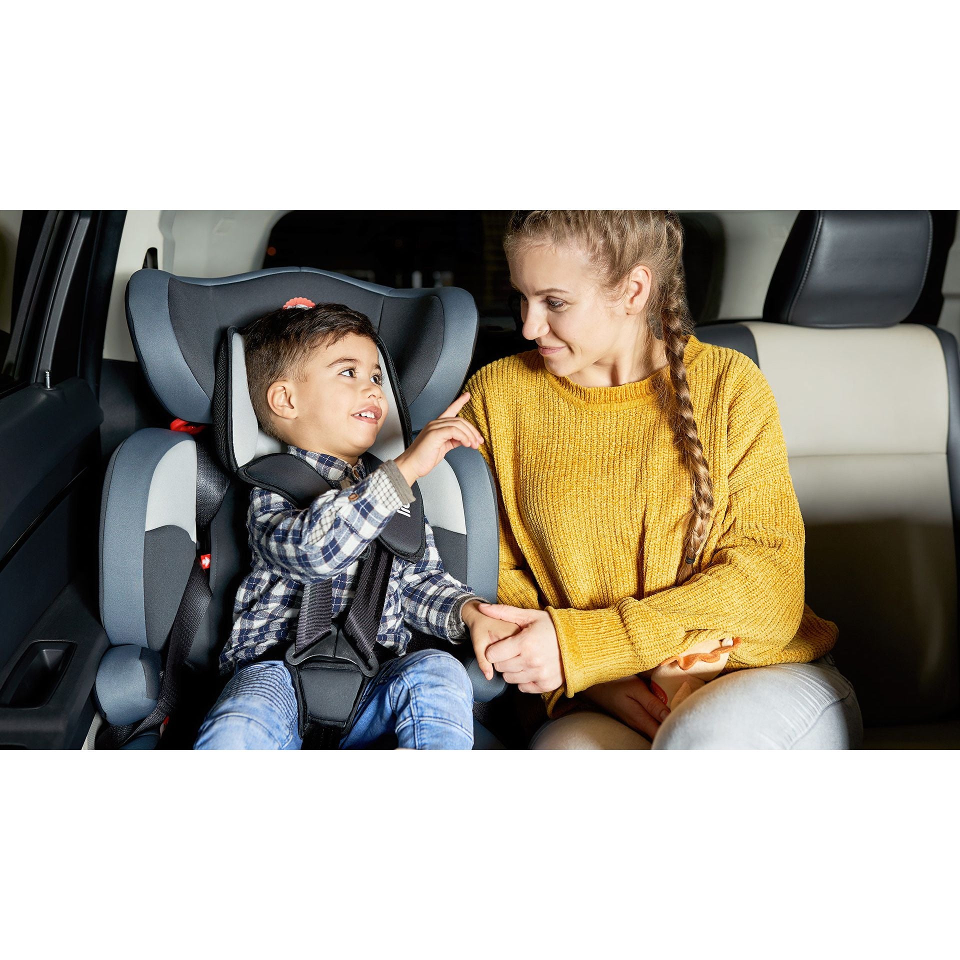 levi_one_sesja_3_14eb9030-912c-4892-84d8-b164808de0d8